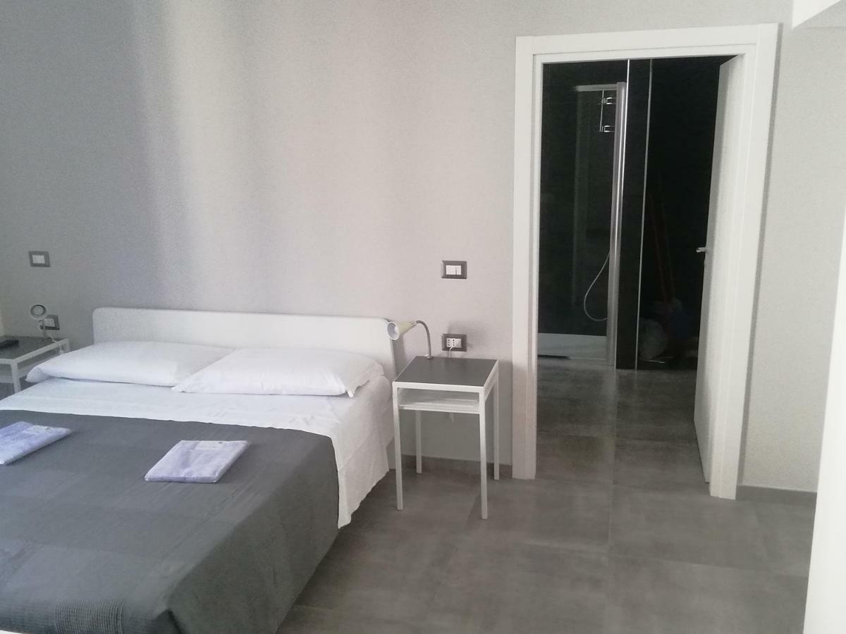 Ferienwohnung Residenza Ermete Civitavecchia Exterior foto